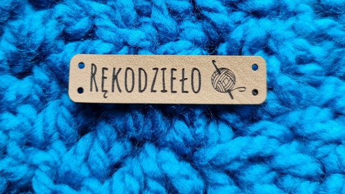 Naszywka RĘKODZIEŁO kłębek 1 szt jasny brąz 