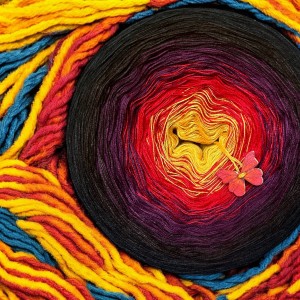 Motek Ombre bawełna/akryl BA 480 (słoneczny żółty/czerwony/wino/gorzka czekolada/czarny)